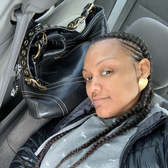 Meet your Posher, Dikeeshea - Picture 2 of 5